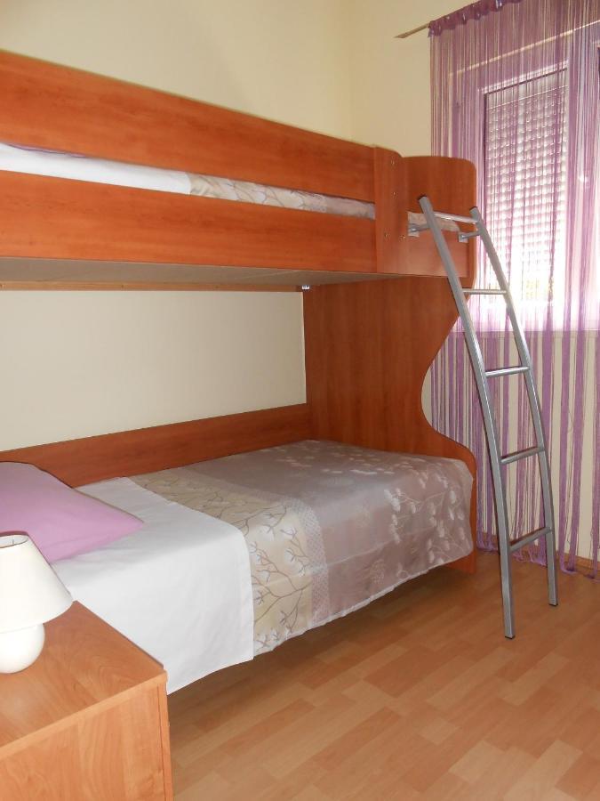 Apartments With A Parking Space Okrug Gornji, Ciovo - 13859 Trogir Extérieur photo