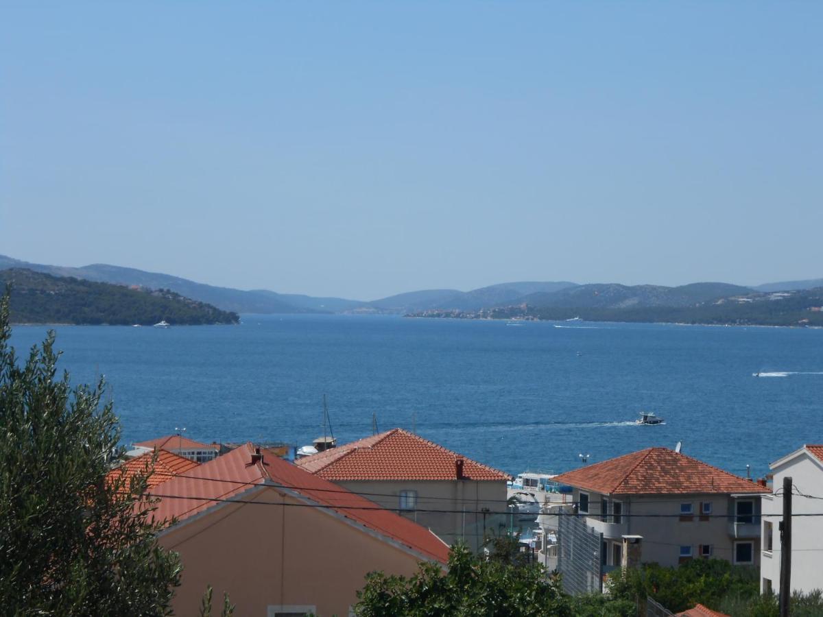 Apartments With A Parking Space Okrug Gornji, Ciovo - 13859 Trogir Extérieur photo