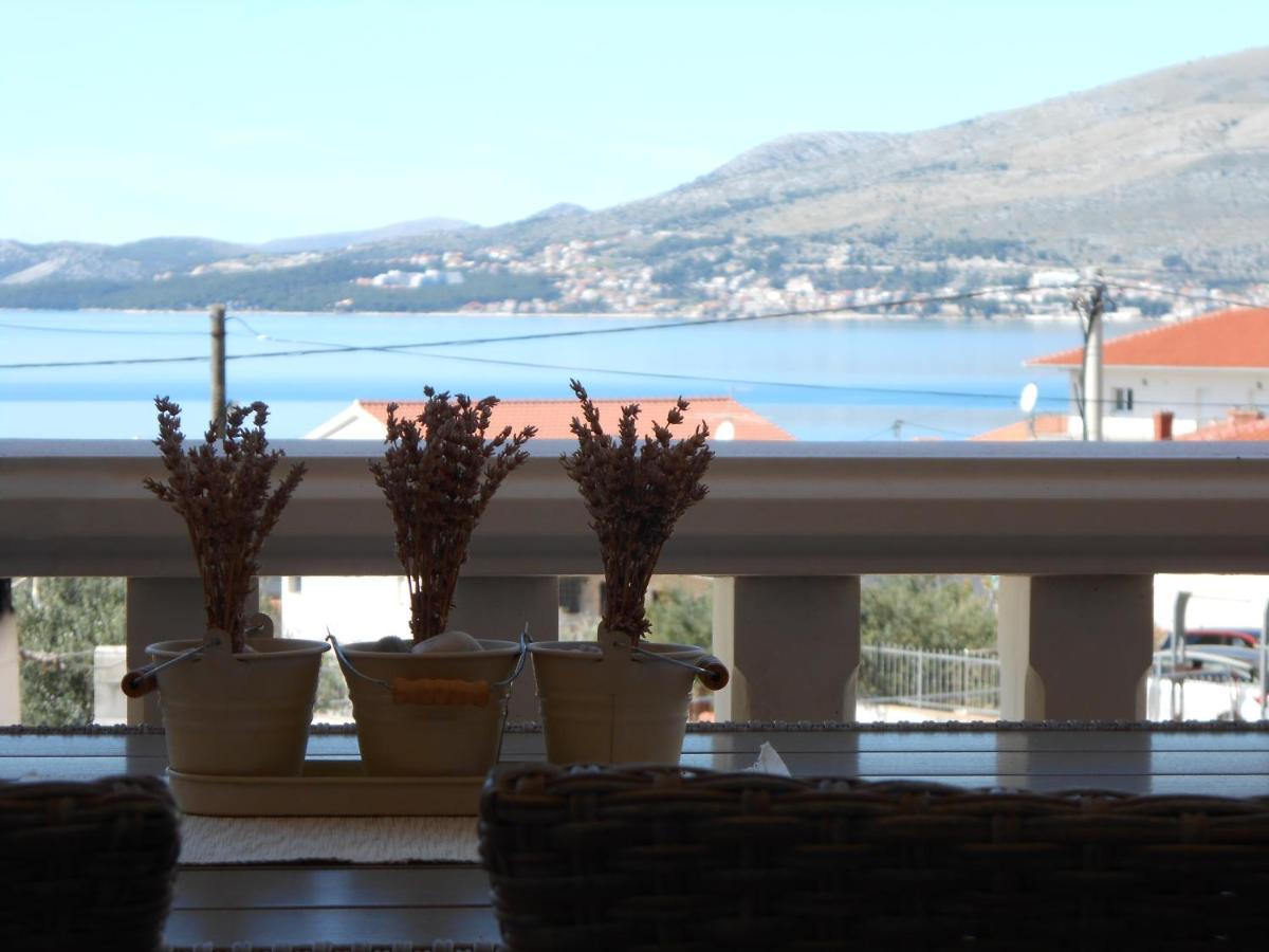 Apartments With A Parking Space Okrug Gornji, Ciovo - 13859 Trogir Extérieur photo