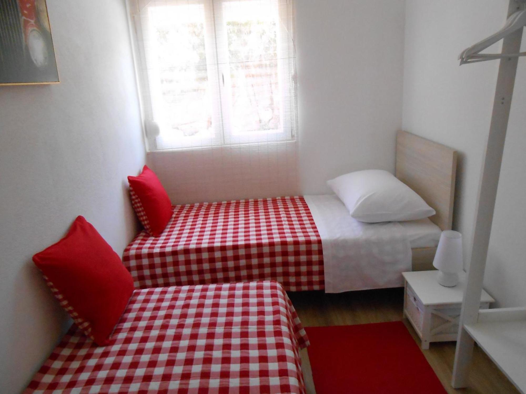 Apartments With A Parking Space Okrug Gornji, Ciovo - 13859 Trogir Chambre photo